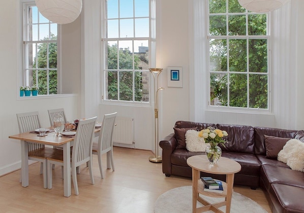 Family House, 3 Bedrooms | Living area