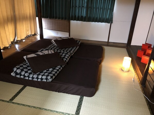 Basic-Haus, Nichtraucher (Entire) | 2 Schlafzimmer, Verdunkelungsvorhänge, kostenloses WLAN