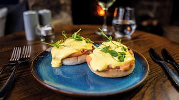 Free English breakfast