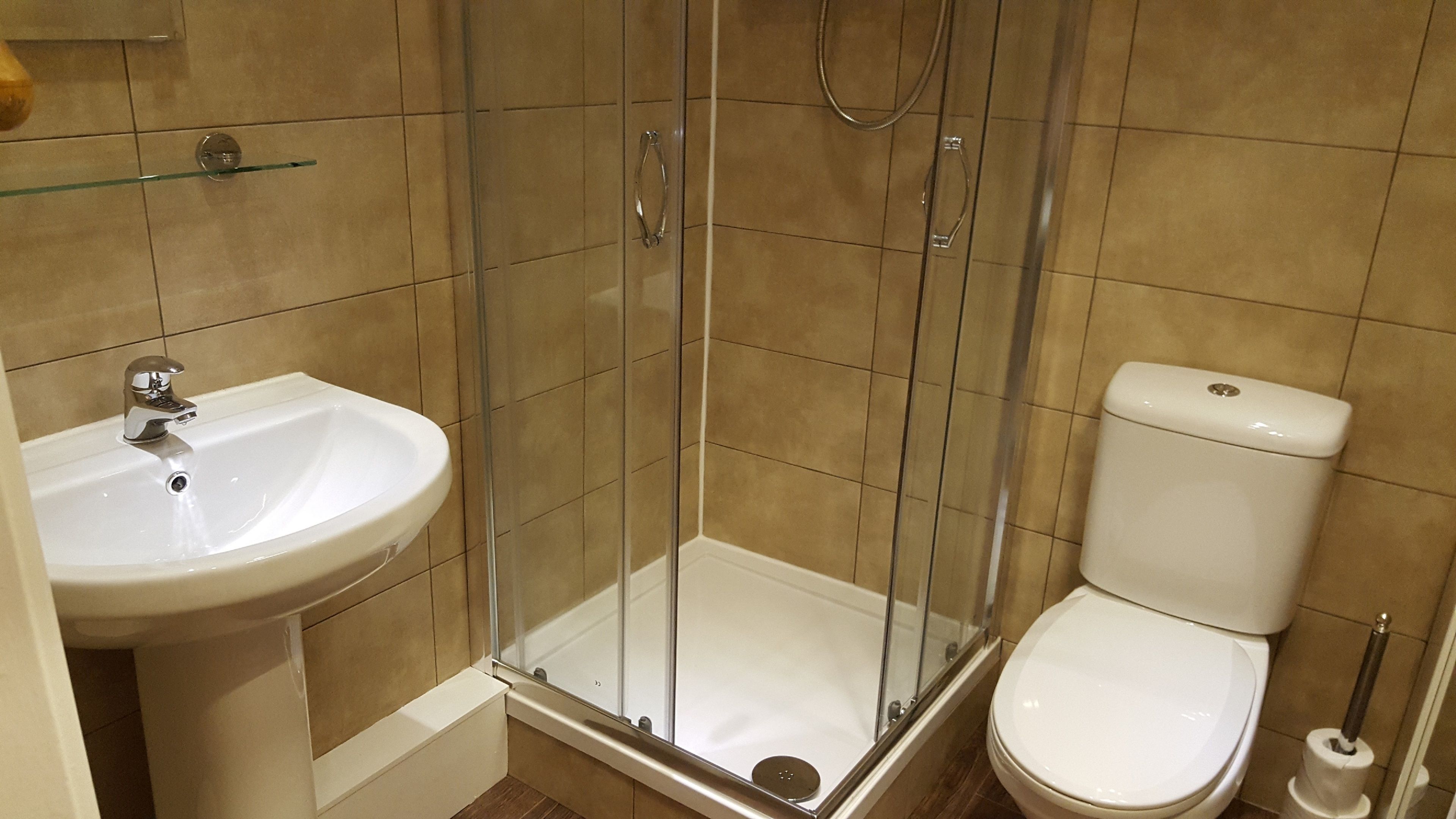 premium double room | bathroom | free toiletries, hair dryer, towels, soap