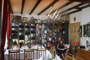 Library - Hotel Restaurant Becker (Kamp-Bornhofen)