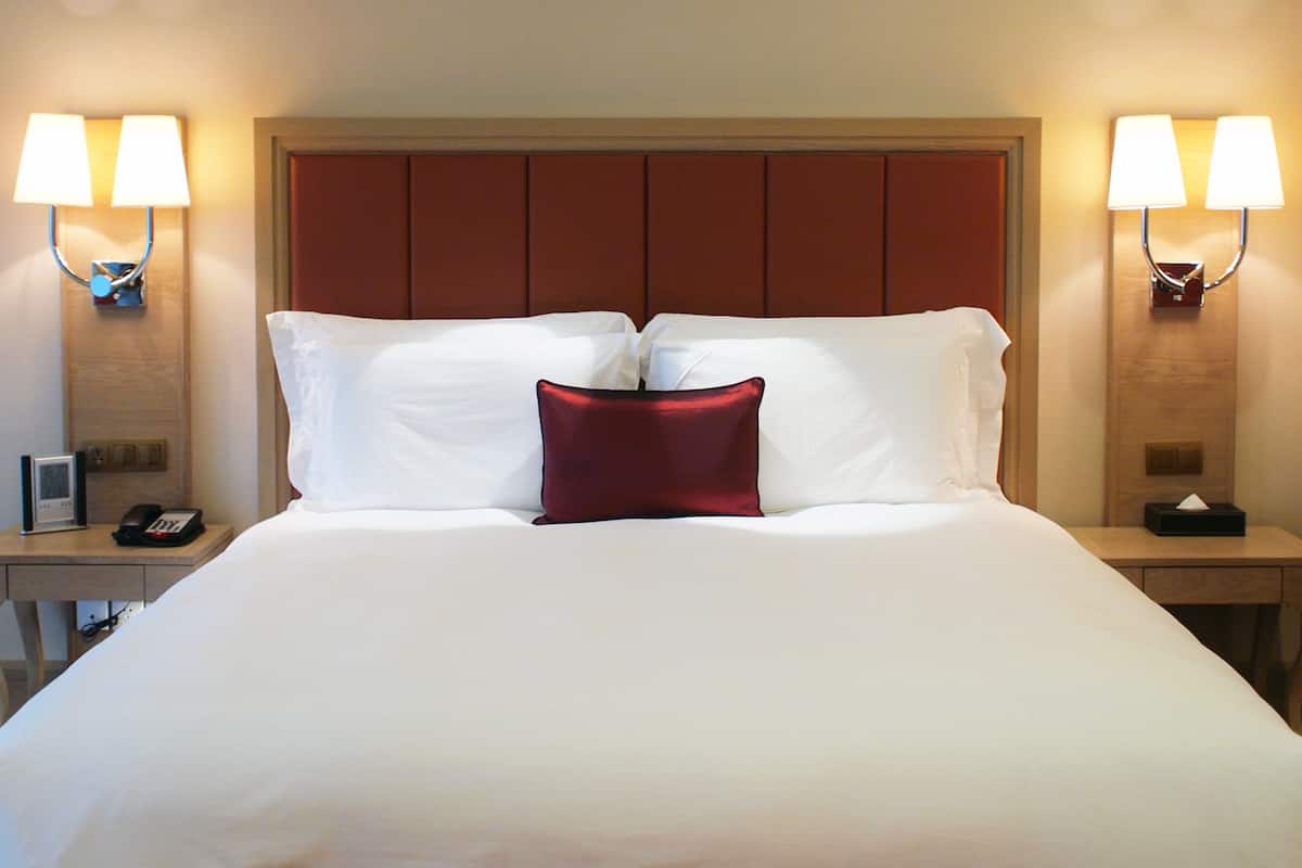 In-room safe, desk, cots/infant beds, free WiFi