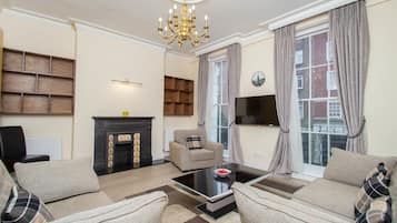 Apartment, Private Bathroom (F1-41) | 1 bedroom, hypo-allergenic bedding, desk, blackout drapes