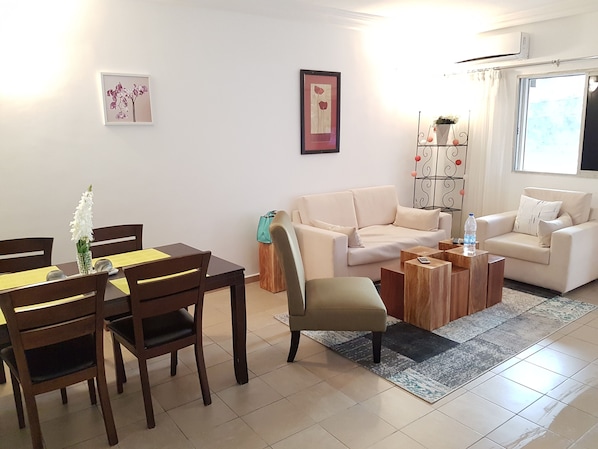 Classic Apartment, 2 Bedrooms | Living room
