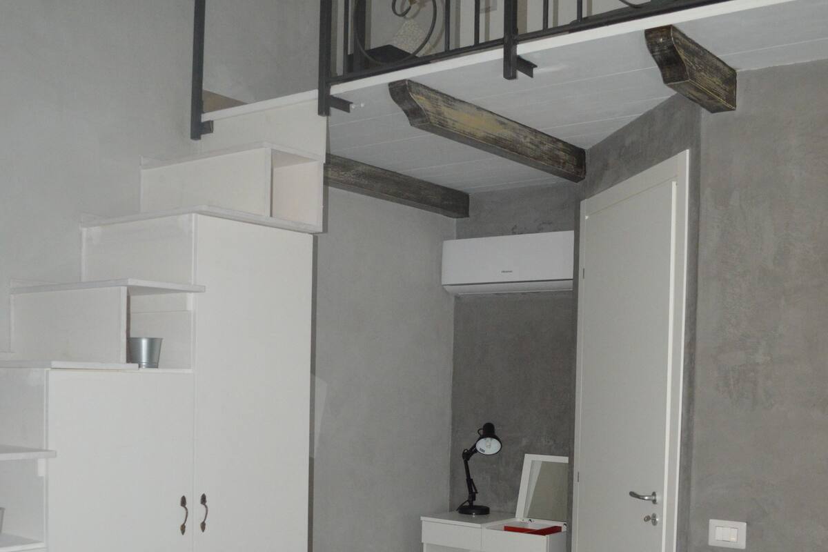 Deluxe Apartment | Free WiFi, bed sheets