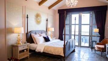 Quarto casal conforto | 1 quarto, cofres nos quartos, escrivaninha, quartos à prova de som