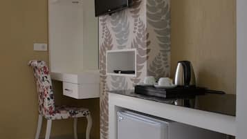 In-room safe, desk, soundproofing, iron/ironing board