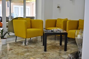 Zona de estar del vestíbulo