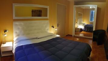 Apartment, 2 Bedrooms (Via Antonio Scarpa 16) | 1 bilik tidur, meja, seterika/papan seterika, katil bayi/kot (percuma)