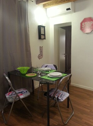 Apartment, 1 Bedroom (Corso Adriano 96) | Private kitchen