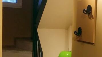 Apartment, 2 Bedrooms (Via Antonio Scarpa 16) | 1 bilik tidur, meja, seterika/papan seterika, katil bayi/kot (percuma)