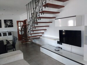 TV - Villa for 10 people, in Miami Playa located 800m from the beach (Miami Playa)