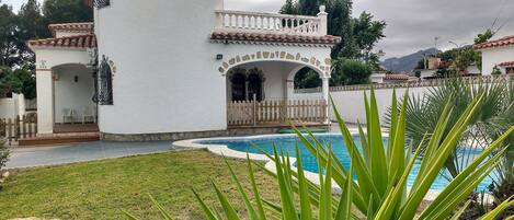 Alberca al aire libre