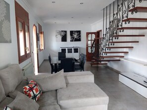 TV - Villa for 10 people, in Miami Playa located 800m from the beach (Miami Playa)