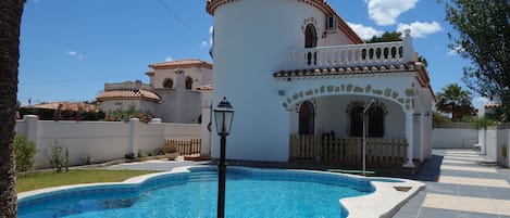 Piscine extérieure