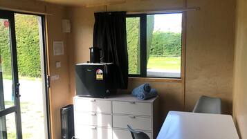Basic-Doppelzimmer, 1 Doppelbett, Nichtraucher | Kostenloses WLAN, Bettwäsche