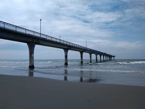 Beach nearby - South Brighton Holiday Park (Christchurch)