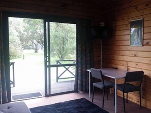 Tourist Flat | Garden view - South Brighton Holiday Park (Christchurch)