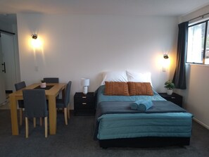 Free WiFi, bed sheets - South Brighton Holiday Park (Christchurch)