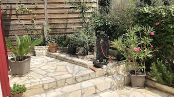 Enceinte de lâhĂ©bergement