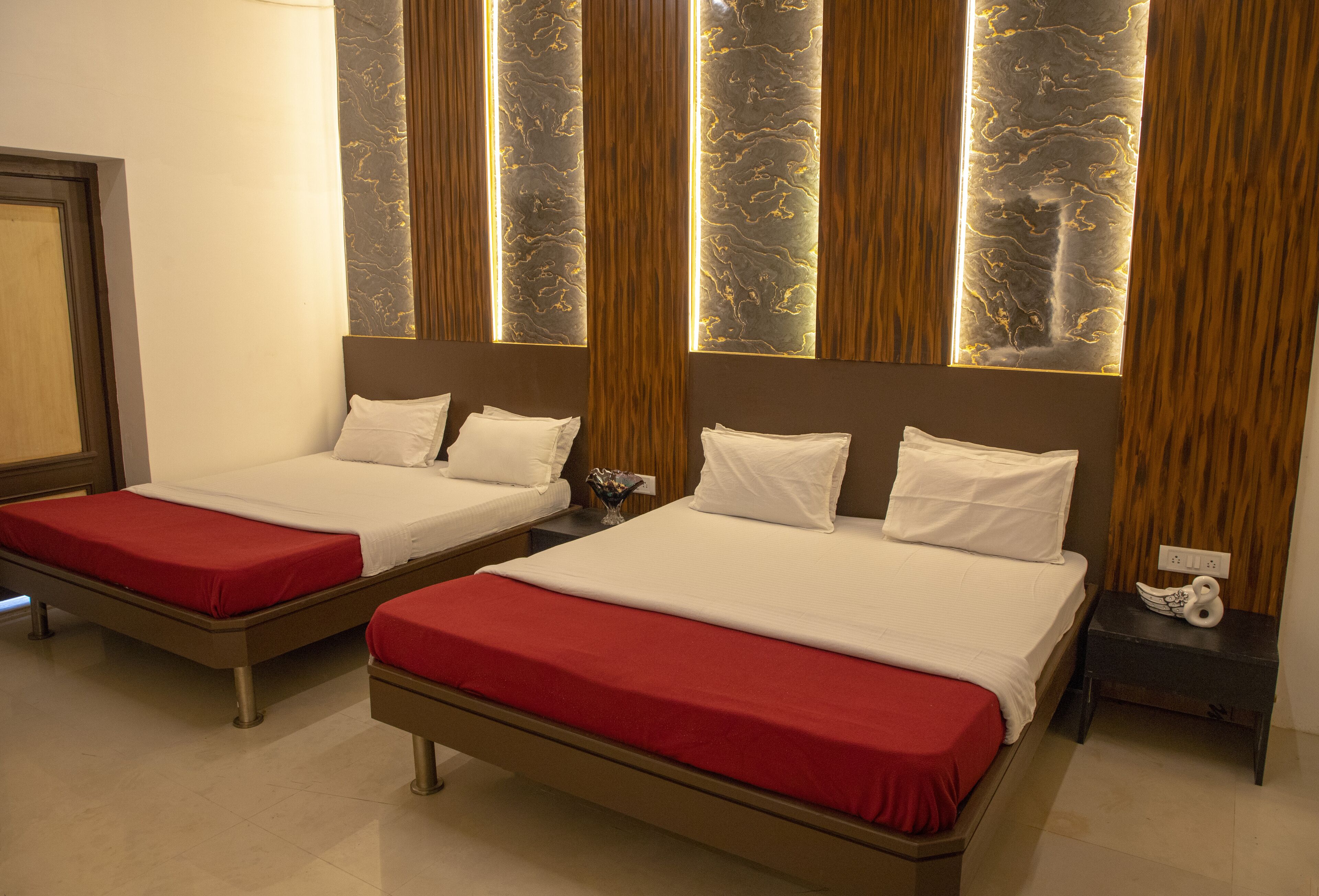 Family Room (AC) | Laptop workspace, free WiFi, bed sheets