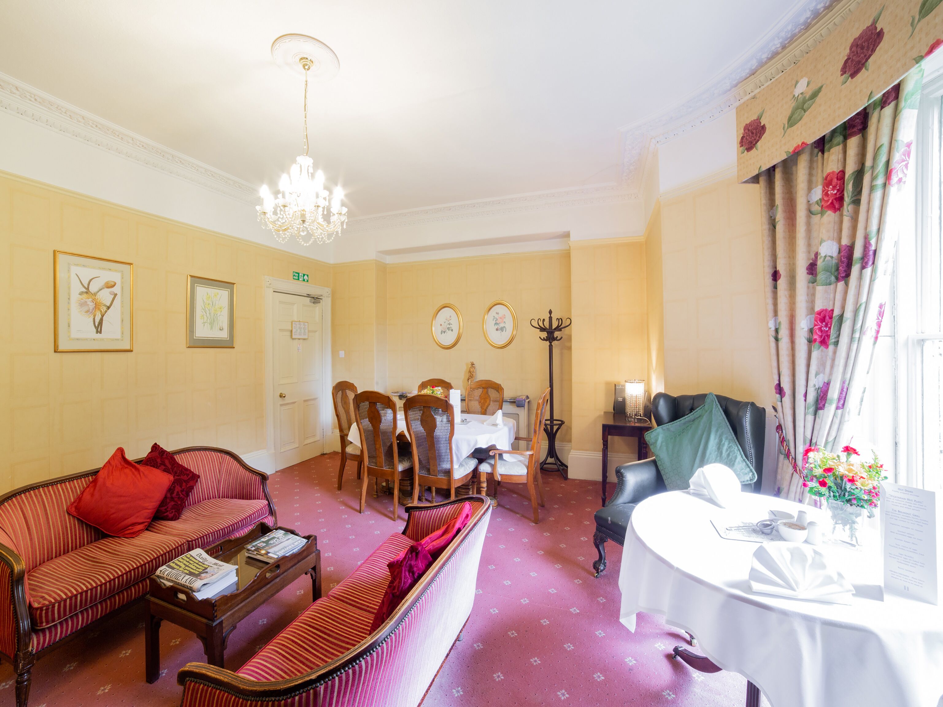 Photo - OYO Bailbrook Lodge, Bath