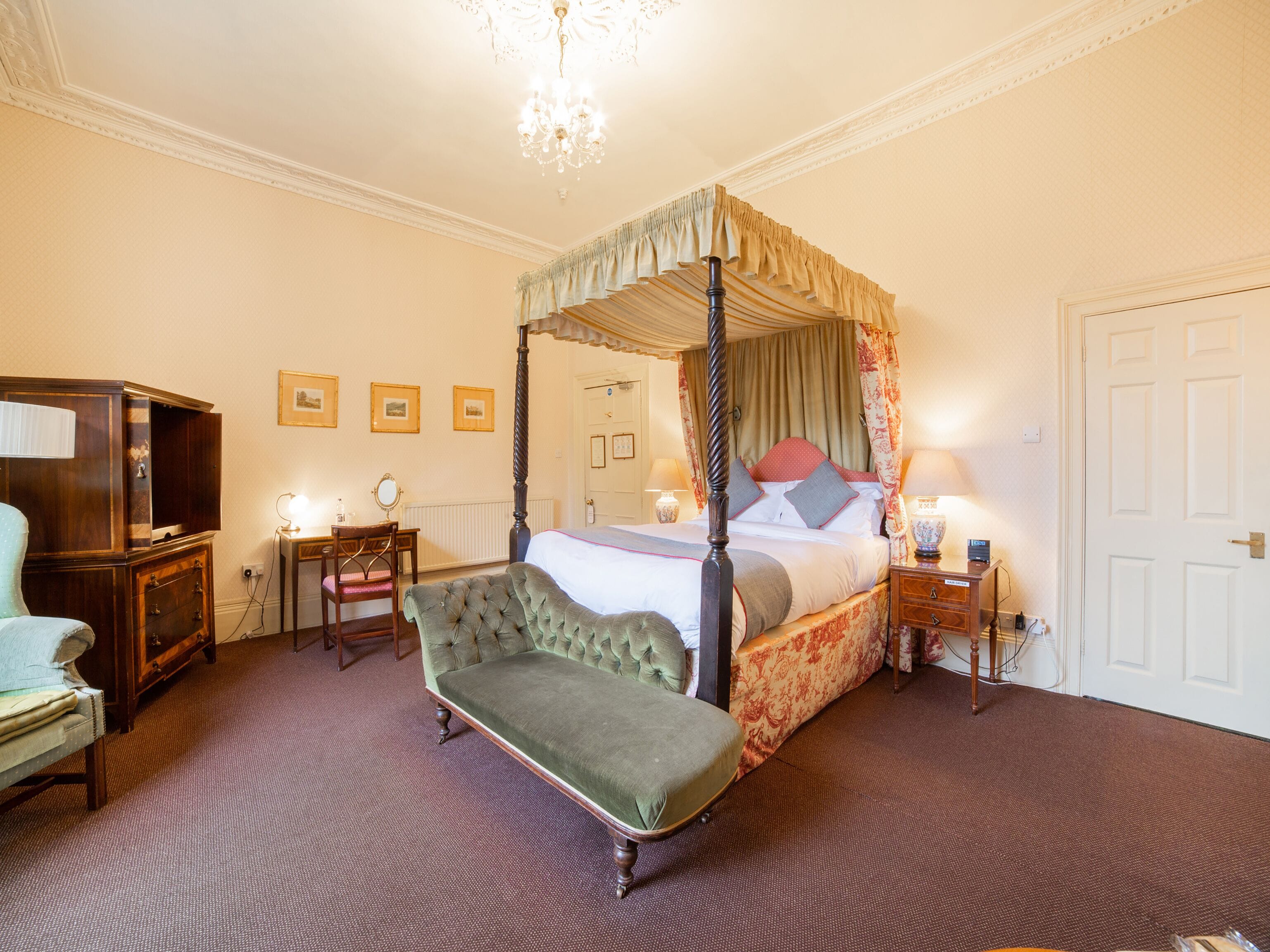 Photo - OYO Bailbrook Lodge, Bath