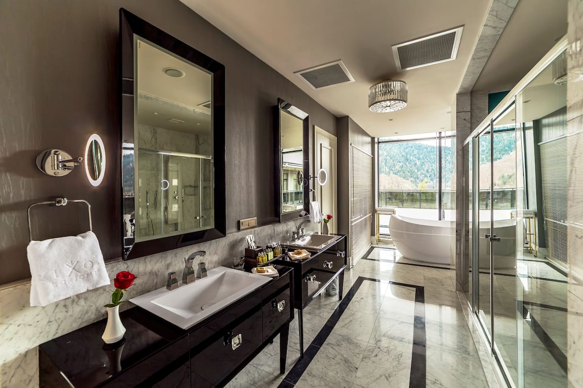 presidential suite | bathroom | free toiletries, hair dryer, bathrobes, slippers