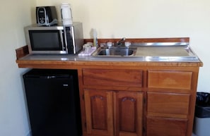 Fridge, microwave, coffee/tea maker, electric kettle
