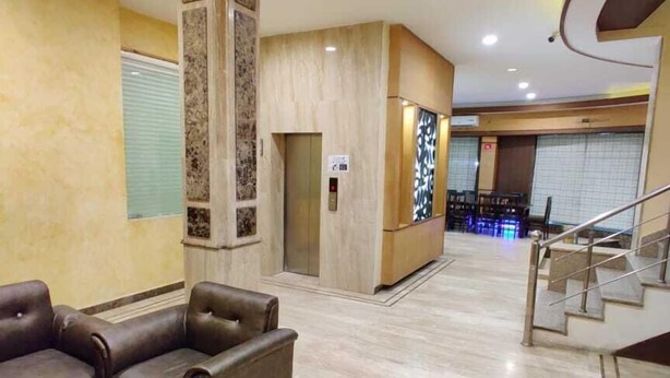 Flat-screen TV - Hotel Anurag (Reasi)