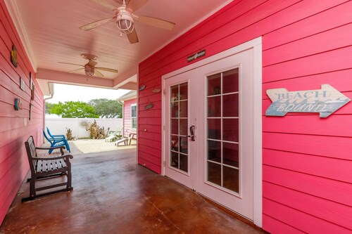 Cottage Getaway | Pool & Coastal Charm