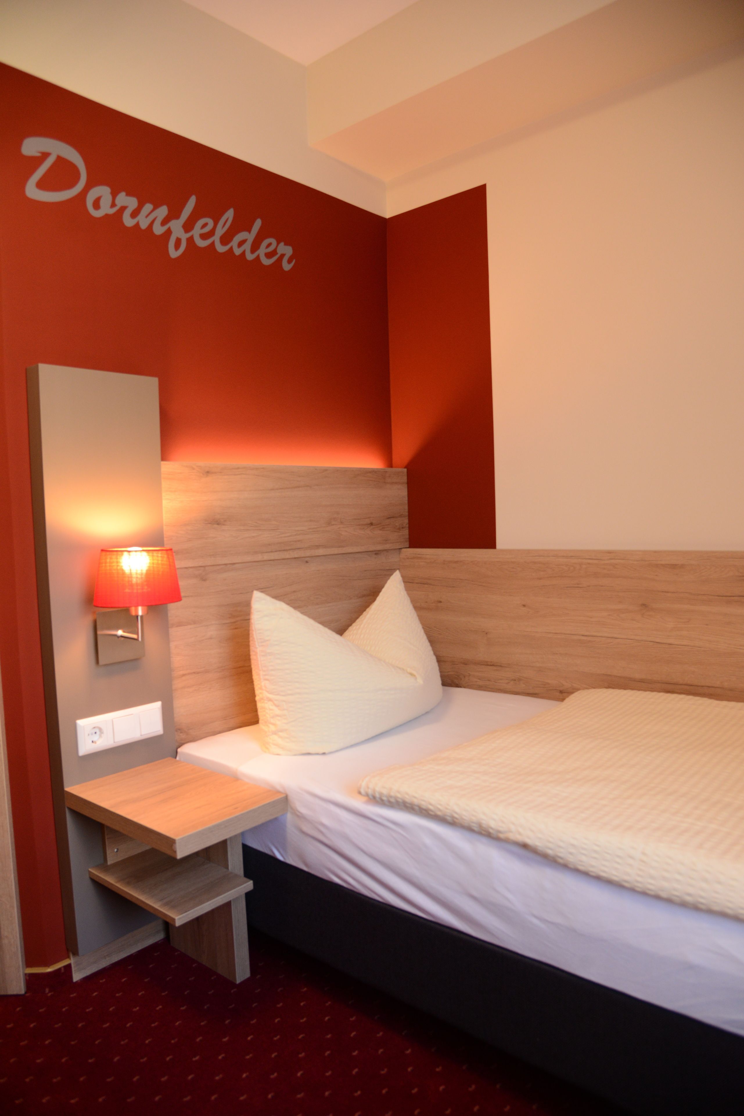 Premium bedding, desk, soundproofing, free WiFi