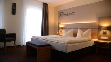 ๊ณ ๊ธ ์นจ๊ตฌ, ์ฑ
์, ๋ฐฉ์ ์ค๋น, ๋ฌด๋ฃ WiFi