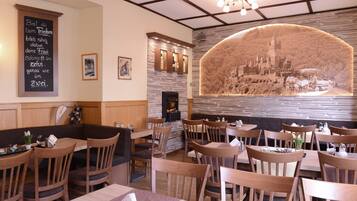 ๋งค์ผ ์ ๋ฝ์ ๋ฌด๋ฃ ์์นจ ์์ฌ ํฌํจ