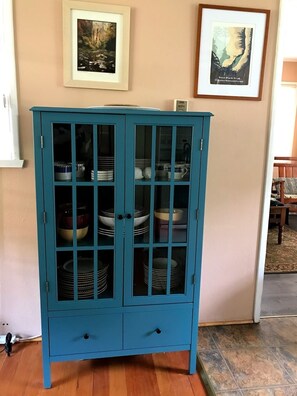 Interior - Oak Creek Canyon Cottage: cozy and scenic, minutes from downtown Sedona (Sedona)