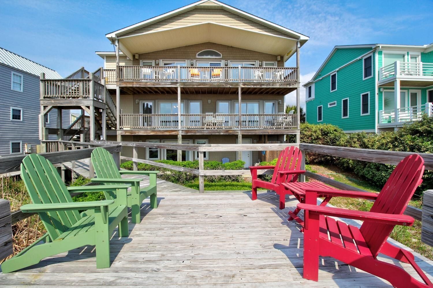 SF911: Brigadoon: Oceanfront home w/ views, Spacious Deck, Elevator, Beach Acces