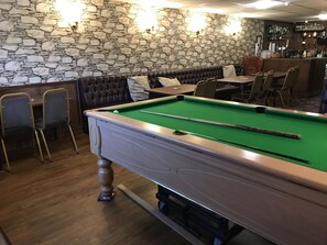Bar (on property) - North Parade Seafront Accommodation (Skegness)