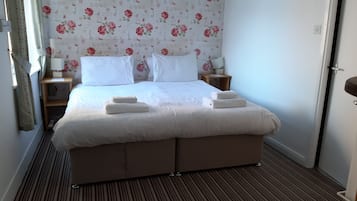 Wifi gratis y ropa de cama