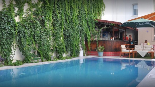 Outdoor pool - Kılavuz Otel (Bodrum)