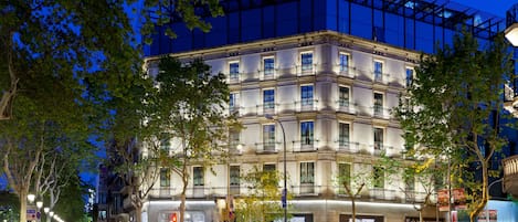 Front of property - evening/night