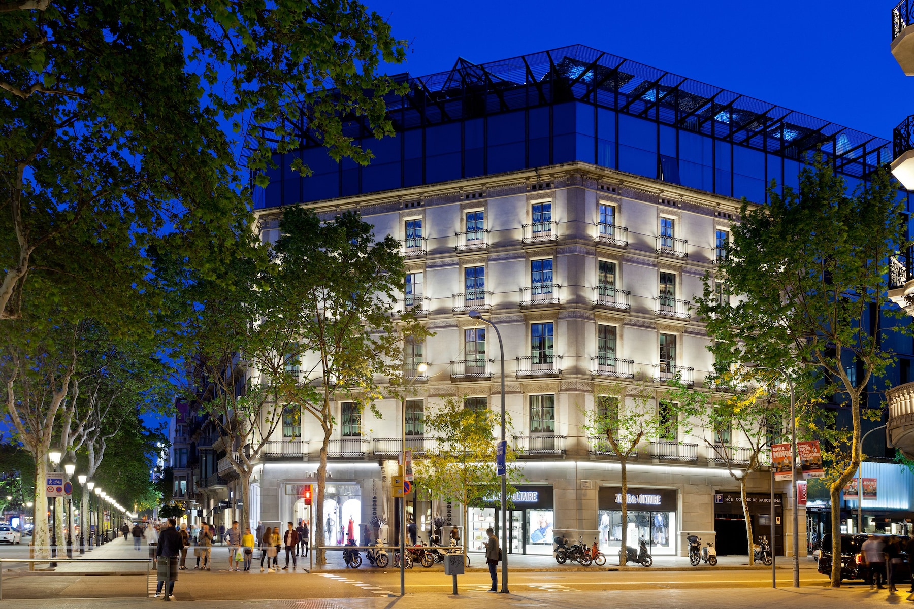Front of property - evening/night