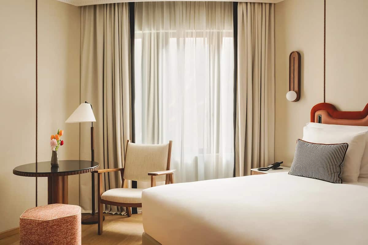 Minibar, coffres-forts dans les chambres, chambres insonorisées