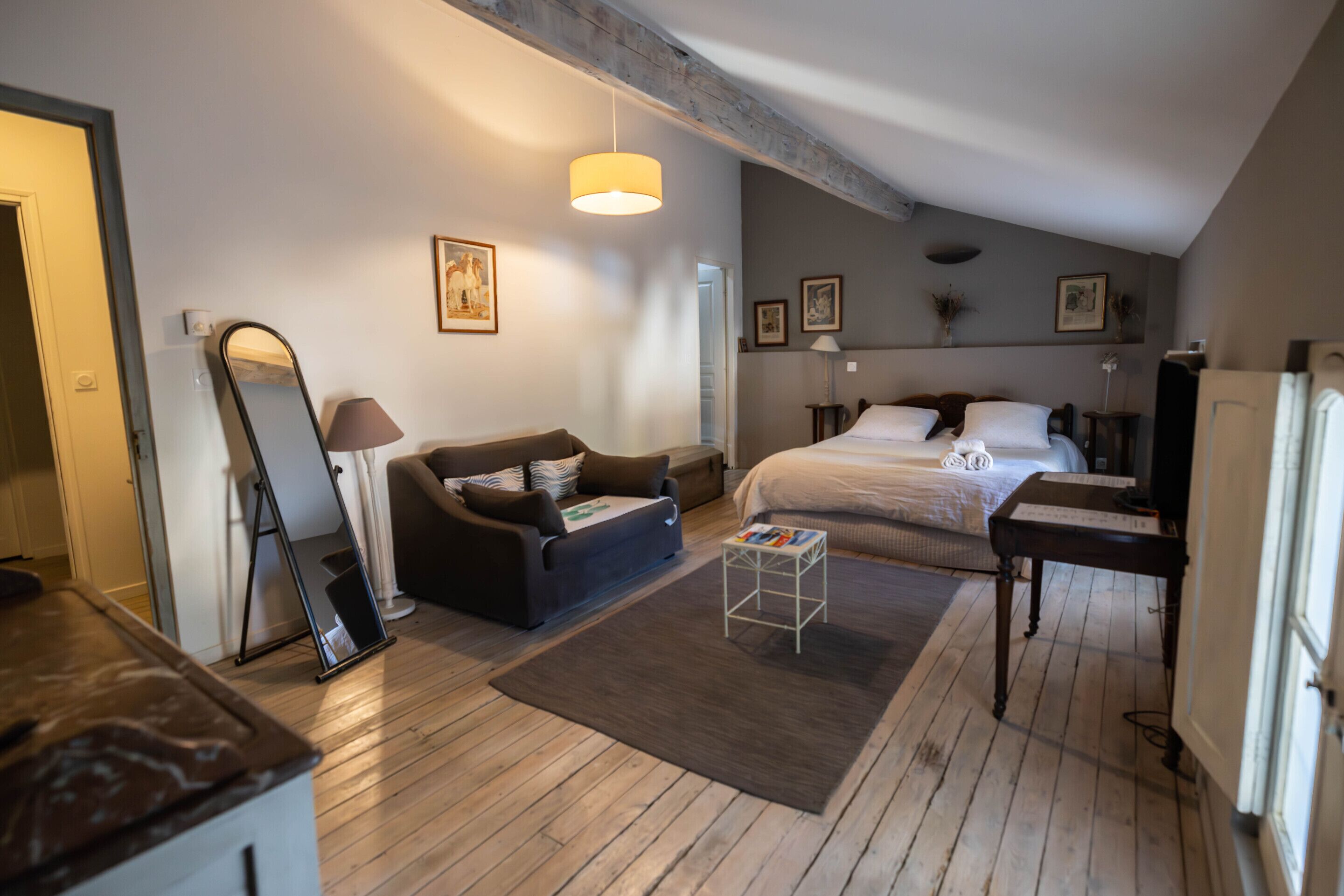 Dobbeltrom – classic, eget bad (Céret)