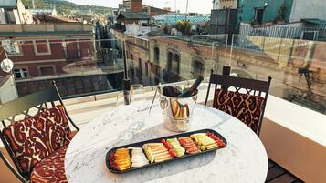 Deluxe Room with Terrace | Terrace/patio