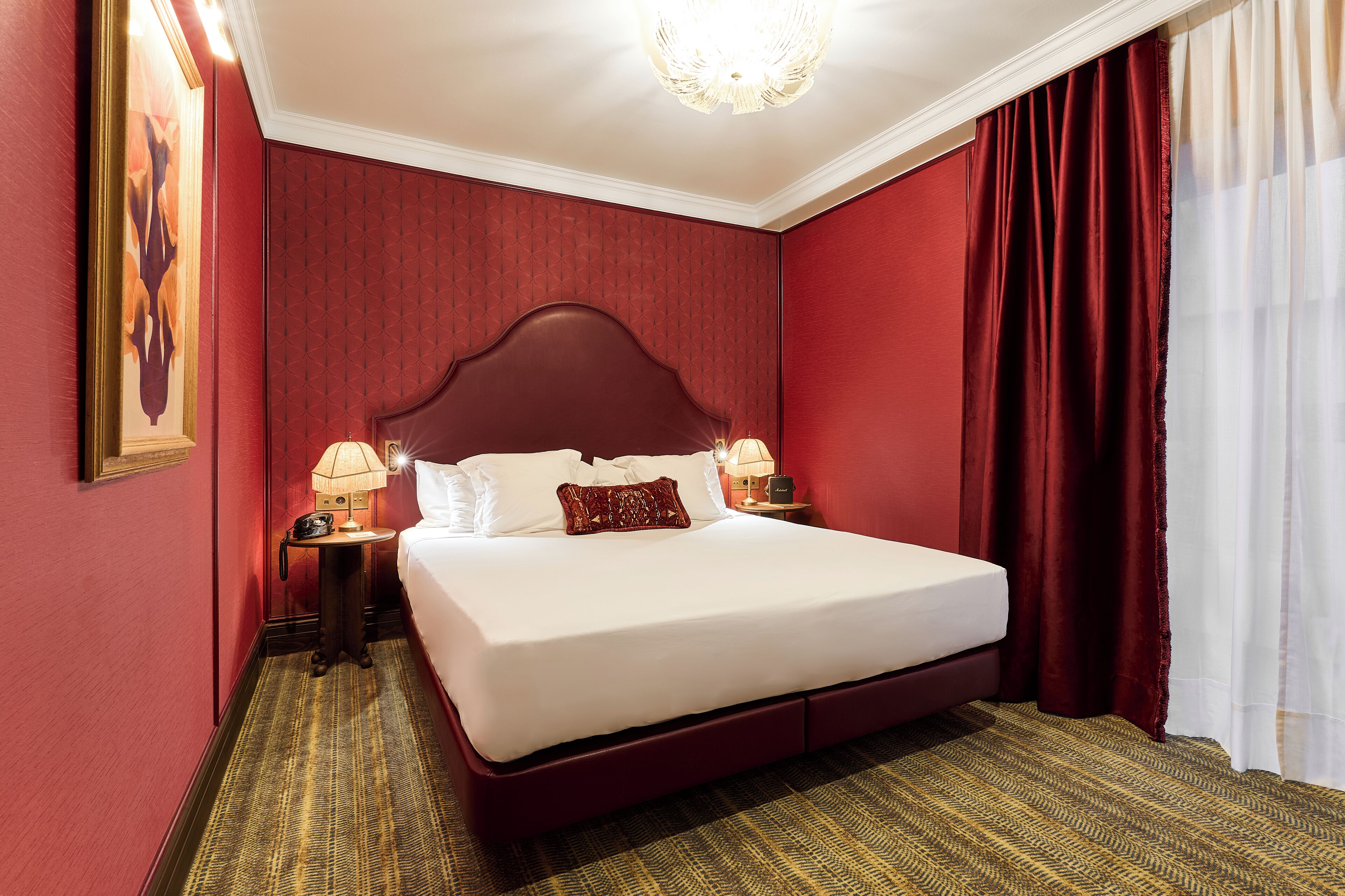 Couette en duvet, lit avec matelas Select Comfort, minibar, coffre-fort