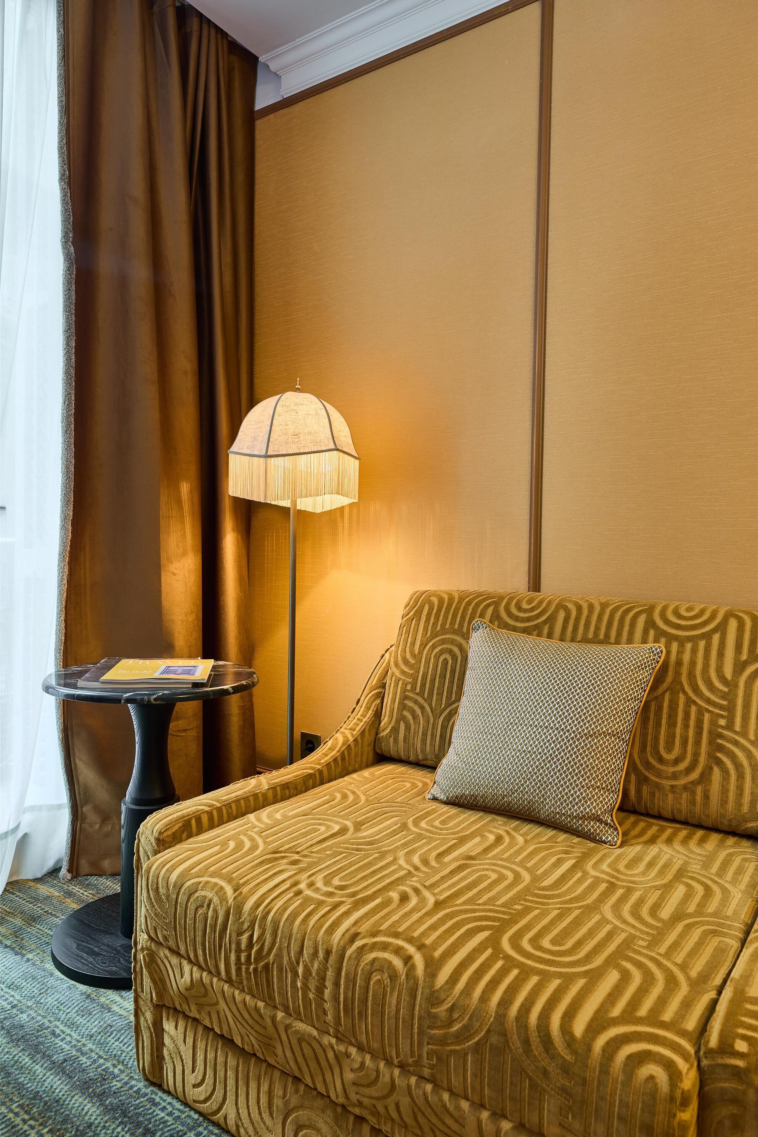 Duntäcken, Select Comfort-madrasser och minibar
