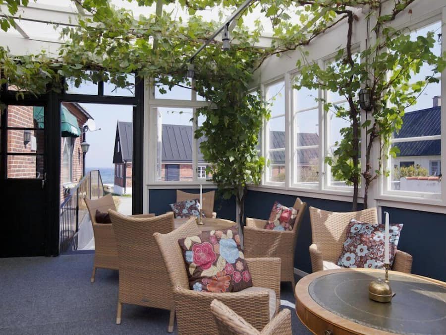 Værelse med 2 enkeltsenge - privat badeværelse (104) | Individuelt design, individuel indretning, mørklægningsgardiner