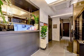 Reception - French Code Hotel (Changwon)