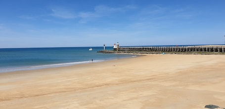 Plage. Hôtel La Baïne