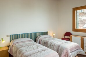 2 habitaciones, ropa de cama de alta calidad y cubrecamas 